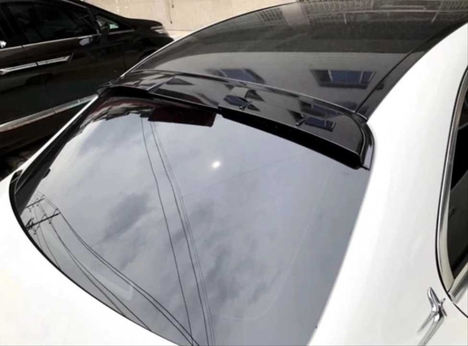 MERCEDES W205 2015-2021 C SERISI IÇIN UYUMLU CAM ÜSTÜ SPOILER - PIANO BLACK (PARLAK SIYAH)